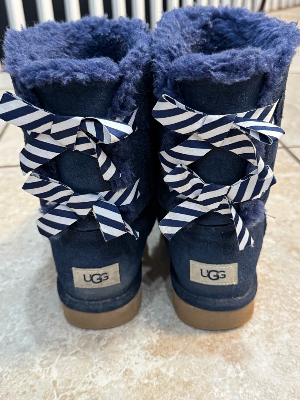 UGG Bailey Bow Diagonal Stripes Navy Suede Boots Women's 9 #1115170